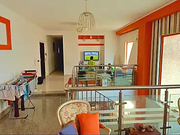 Apartments For sale in Mohammad Othman St., East of Academy, 400 sqm