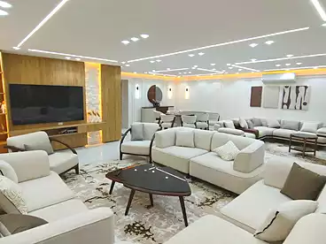 عقارات للبيع في شارع البطل أحمد عبد العزيز، الدقي، 250 متر