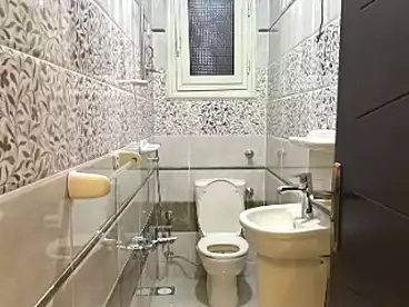 عقارات للإيجار في محرم بك، الاسكندرية، 160 متر