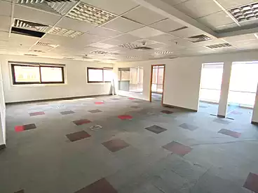 Offices For rent in Northern 90th St., 90th Street, 600 sqm