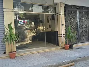 محلات للبيع في البيطاش، العجمي، 25 متر