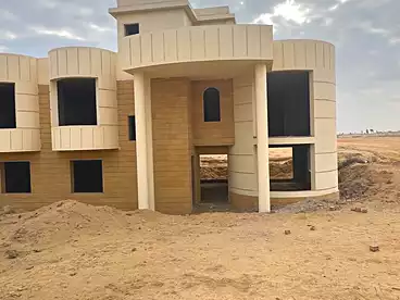 في وادي النيل، الحزام الأخضر، 312 متر