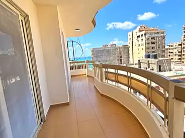Apartments For sale in El-Gaish Rd St., Miami, 175 sqm
