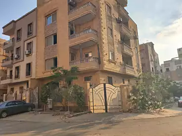 للإيجار في محور محمد نجيب، القاهرة الجديدة - التجمع الخامس، 220 متر