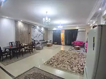 عقارات للبيع في شارع علاء السعدني، غرب الجولف، 330 متر