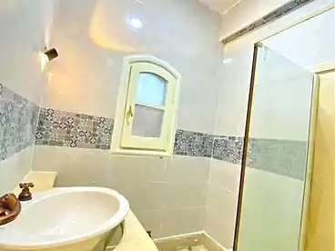 فلل للبيع في شارع الحنفية، البيطاش، 1050 متر