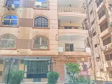 عقارات للبيع في شارع مكة، حي السفارات، 170 متر