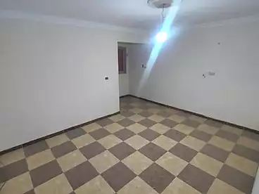 Apartments For sale in Mohamed Mostafa El Maraghi St., Helwan, 215 sqm