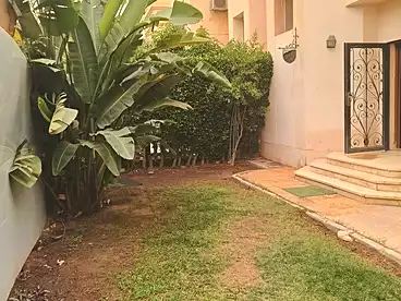 Villas For rent in Saed Ibn Mouaaz St., Phase 2, 300 sqm