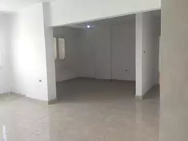 Residential For rent in Saqr Koraysh St., Sheraton, 120 sqm