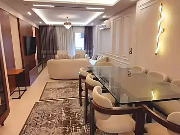 شقق للبيع في محرم بك، الاسكندرية، 196 متر