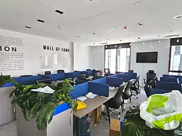 Corporate Branch For rent in Hyde Park Business District, Compounds in New Cairo, 141 sqm