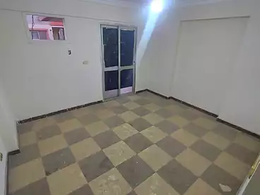 Apartments For sale in Rael St., Manshiet Ain Helwan, 215 sqm