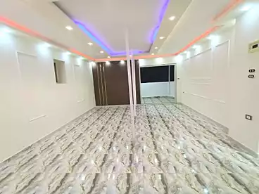 دوبلكس للبيع في شارع رقم 9، شاطئ النخيل - ٦ اكتوبر، 360 متر