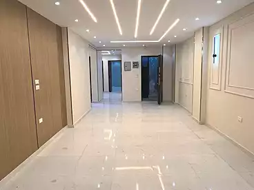 شقق للبيع في اللبيني، فيصل، 160 متر