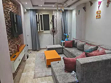 سكني للبيع في شارع الصحة، عزبة النخل، 100 متر