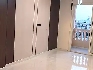 Apartments For sale in Neighbourhood 1, Fifth Zone, 185 sqm