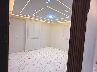 شقق للبيع في اللبيني، فيصل، 100 متر