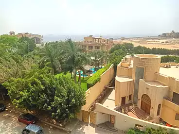 Apartments For sale in Hay Al Qusour, Al Hadaba Al Olya, 230 sqm