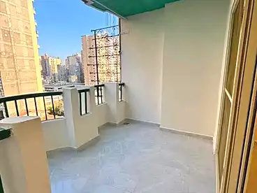 شقق للبيع في شارع محمود العيسوي، سيدي بشر بحري، 175 متر