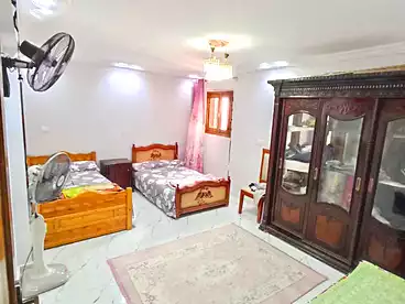 Apartments For sale in Ahmed Esmat St., Ain Shams, 160 sqm