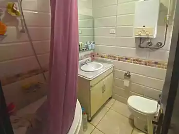 شقق للبيع في شارع سيدي كمال، المندرة بحري، 100 متر