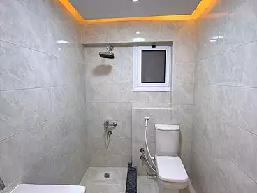 Apartments For sale in Iskandar Ibrahim St., Miami, 130 sqm