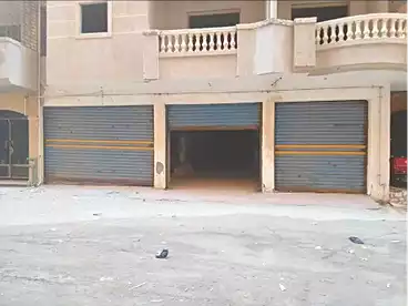 محلات للبيع في بيانكي، البيطاش، 250 متر
