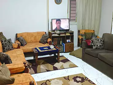 شقق للإيجار في الحي الثالث، الهضبة الوسطى، 130 متر