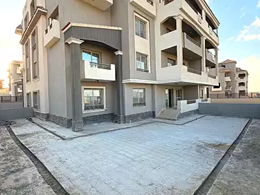 Apartment with Garden For sale in El Khamayel, Compounds in Sheikh Zayed, 152 sqm