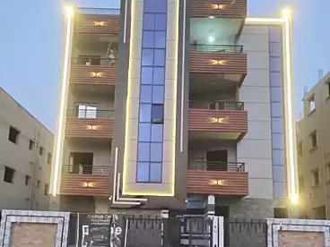 شقة بحديقة للبيع في شارع طه حسين، جنوب الاكاديميه (ب)، 220 متر