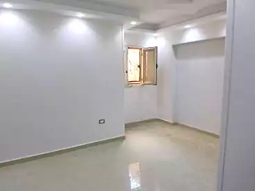 شقق للبيع في شارع سيدي كمال، المندرة بحري، 100 متر