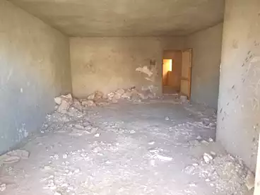 روف للبيع في احمد عكاشة، شارع د، 240 متر