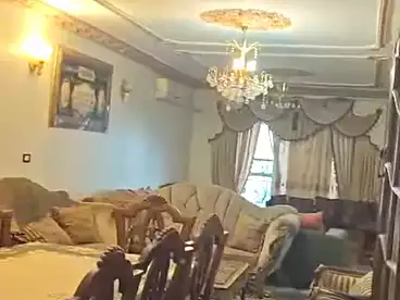 عقارات للإيجار في شارع القاعدة، البيطاش، 120 متر
