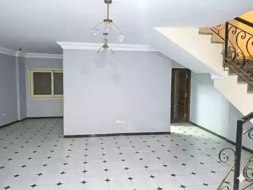 Administrative For rent in El Haram St., El Haram, 200 sqm