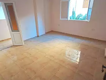 Apartments For sale in Kasr Al Quiri St, El Hanouvel, 100 sqm