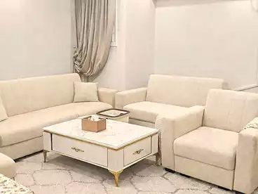 شقق للبيع في شارع إبن محاسن، محرم بك، 90 متر