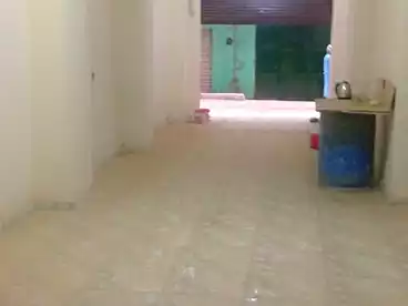 محلات للبيع في شارع 27، النزهة 2، 25 متر