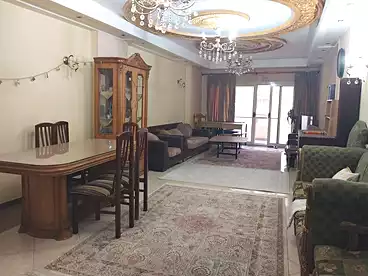 للبيع في شارع ترسا، الطالبية، 220 متر