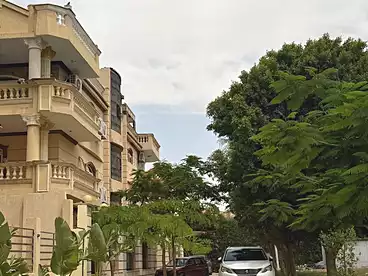 شقق للبيع في المجاوره السابعه، الإسكان العائلي، 290 متر