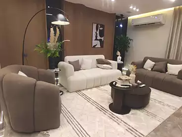 عقارات للبيع في شارع سوريا، المهندسين، 200 متر