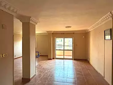 شقق للبيع في شارع النزهة، أرض الجولف، 160 متر