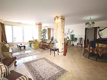 عقارات للبيع في طريق الجيش، لوران، 250 متر