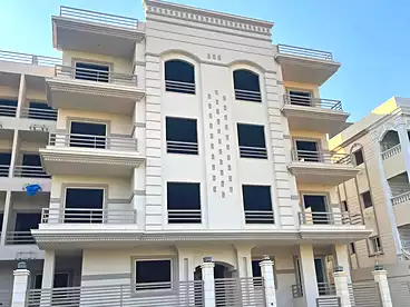 Apartments For sale in American University Housing District, New Cairo - 5th Settlement, 237 sqm