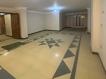 شقق للبيع في شارع محمود خاطر، حلوان، 186 متر