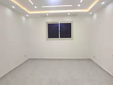 Apartments For sale in Iskandar Ibrahim St., Miami, 130 sqm