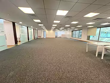 Corporate Branch For rent in Northern 90th St., 90th Street, 600 sqm