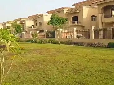 للبيع في كمبوند جاردن سيتي، كمبوند في ٦ اكتوبر، 337 متر