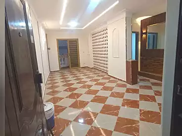 Apartments For sale in Gamal Abdel Nasser St., El Mandara, 140 sqm