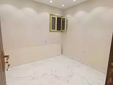 شقق للبيع في اللبيني، فيصل، 150 متر